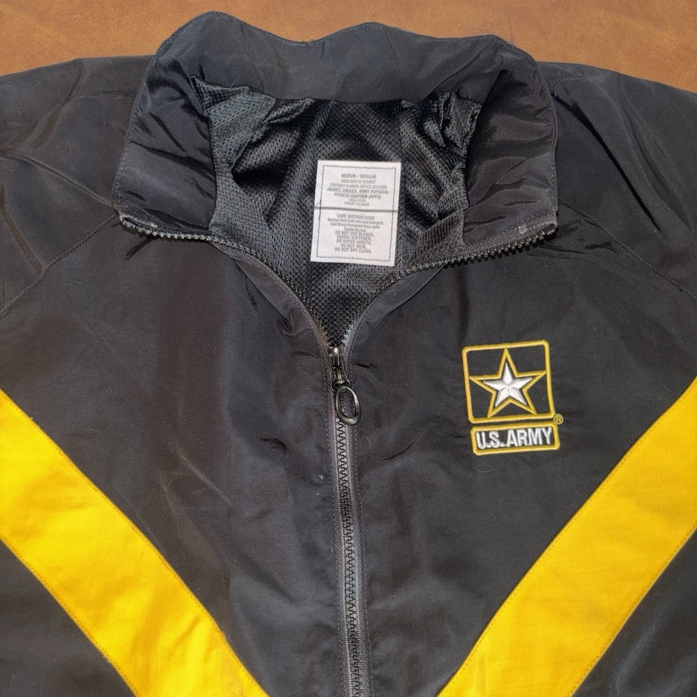 U.S. Army Physical Fitness Uniform (APFU) Jacket Signature Black & Gold Size: M - Picture 4 of 8
